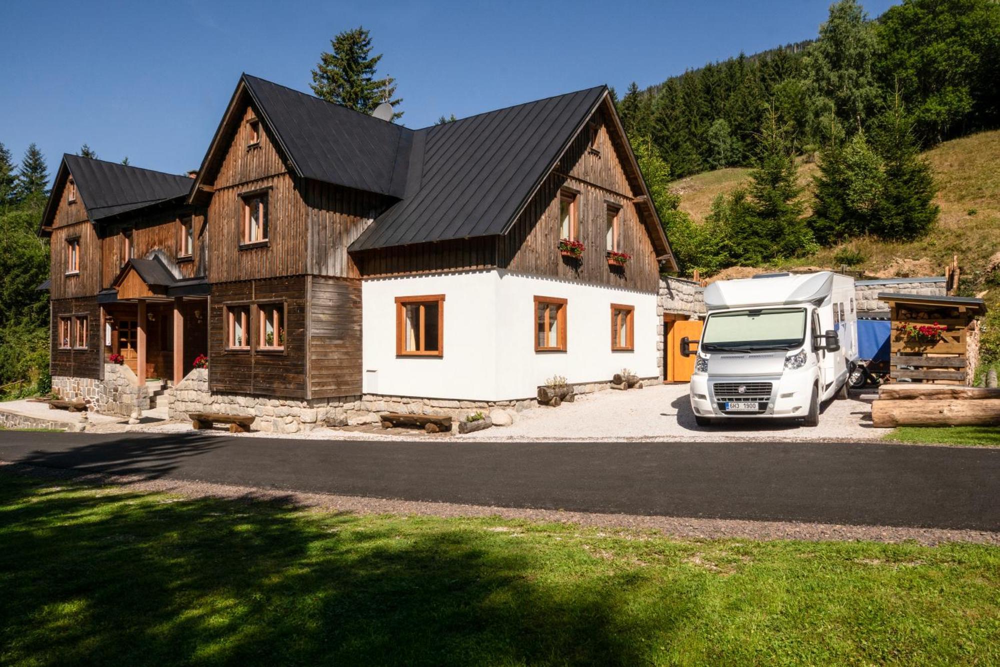 Pension Erban Spindleruv Mlyn Exterior photo