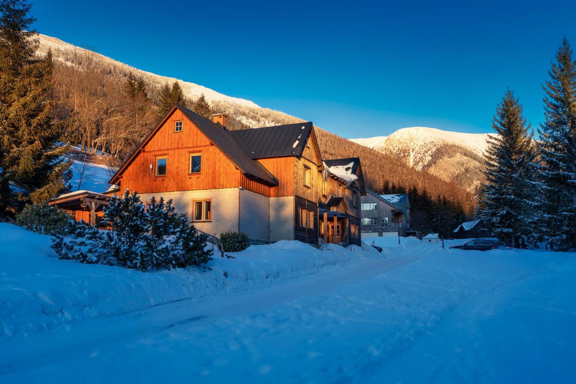 Pension Erban Spindleruv Mlyn Exterior photo